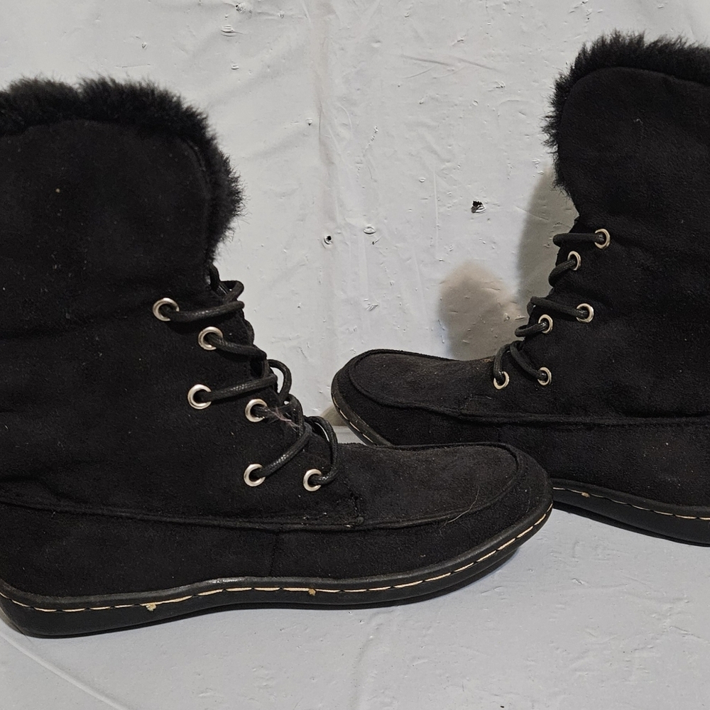 Bamboo Women's Black Fur-Lined Boots 7.5